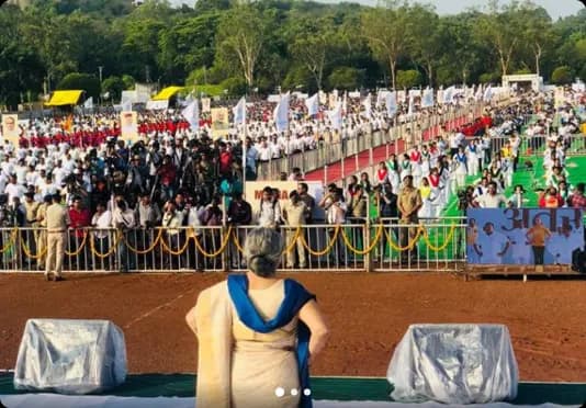 Guiding Yoga Worldwide